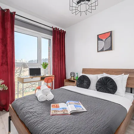 Lumina I 2Br Apart Near Centrum Praskie Koneser I Parking I Balcony Апартаменты Варшава