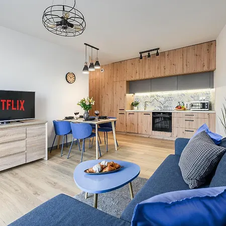 Lumina I 2Br Apart Near Centrum Praskie Koneser I Parking I Balcony 아파트