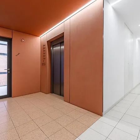 Lumina I 2br Near Centrum Praskie Koneser I Parking I Balcony * Varsovie